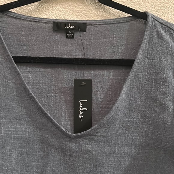 Lulu’s Signorina Grey Short Sleeve Top - Picture 3 of 5